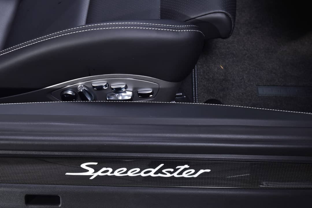 2019 Porsche 911 Speedster — photo 29