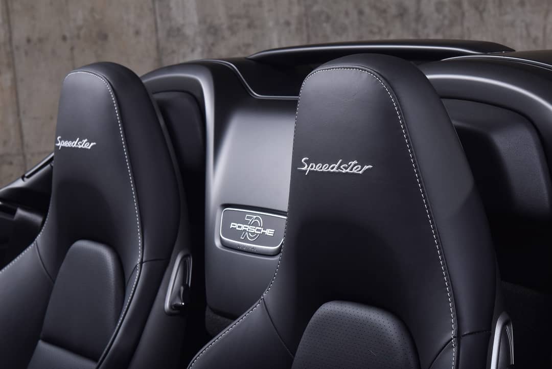 2019 Porsche 911 Speedster — photo 31
