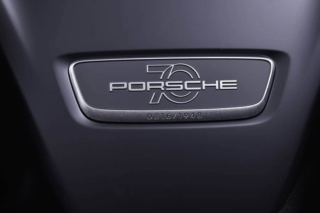 2019 Porsche 911 Speedster — photo 44