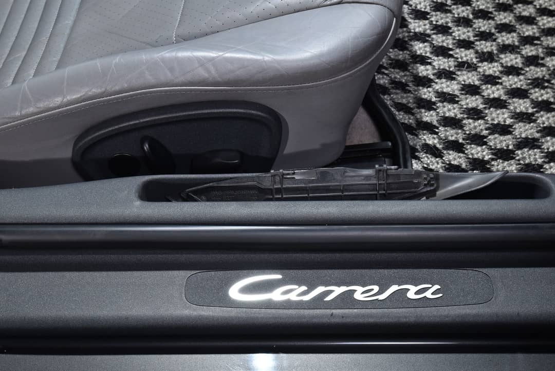 1999 Porsche 911 Carrera — photo 22