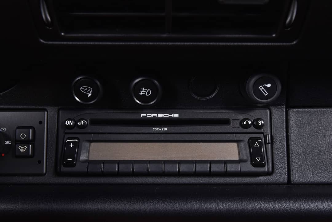 1998 Porsche 911 Carrera — photo 27