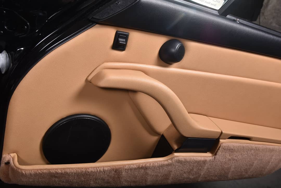 1998 Porsche 911 Carrera — photo 30