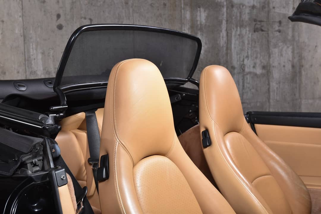 1998 Porsche 911 Carrera — photo 32
