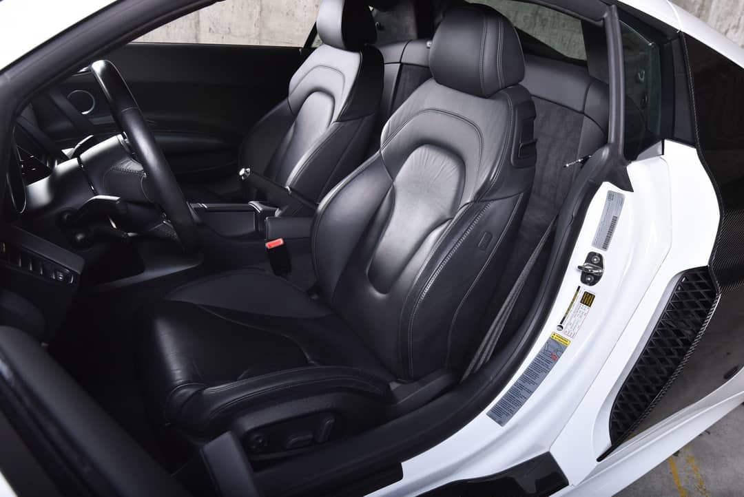 2010 Audi R8 5.2 quattro — photo 23