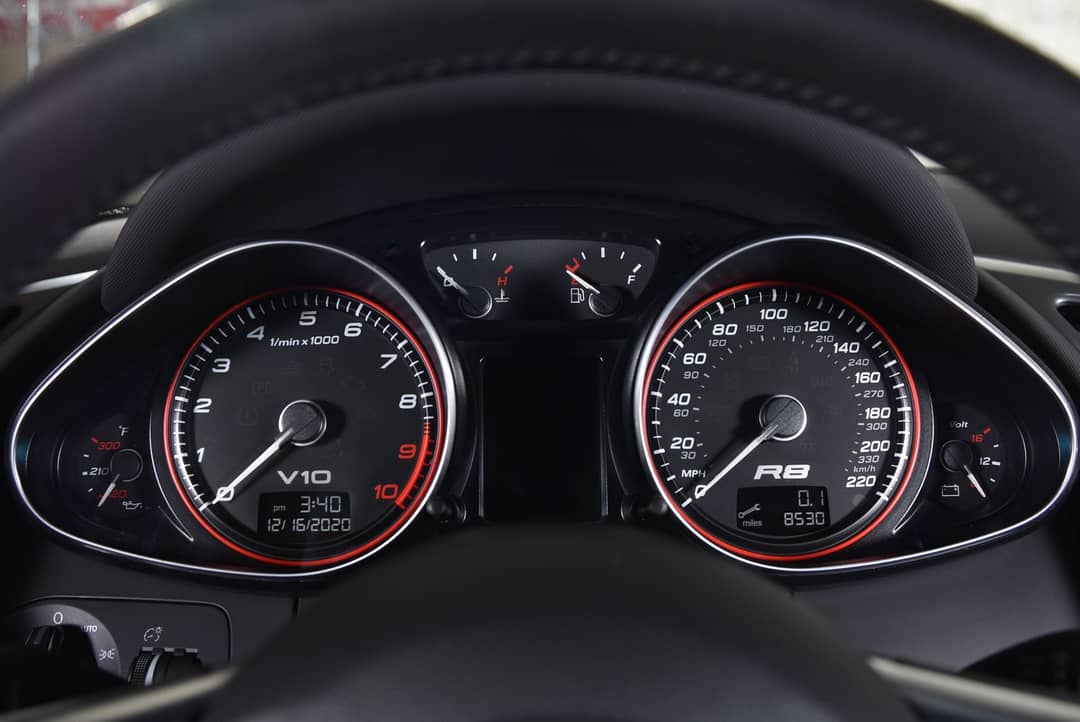 2010 Audi R8 5.2 quattro — photo 43
