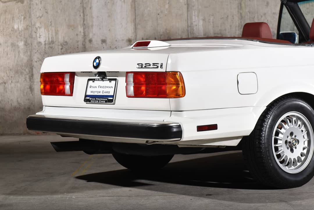 1987 BMW 3 Series 325i — photo 15