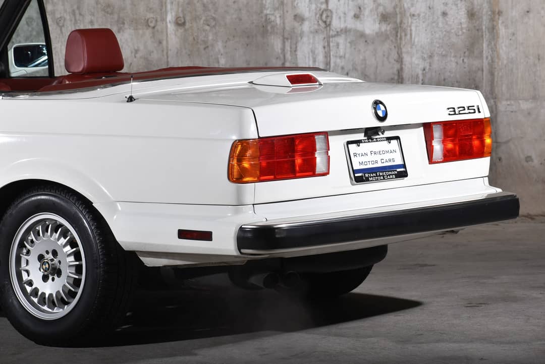 1987 BMW 3 Series 325i — photo 19