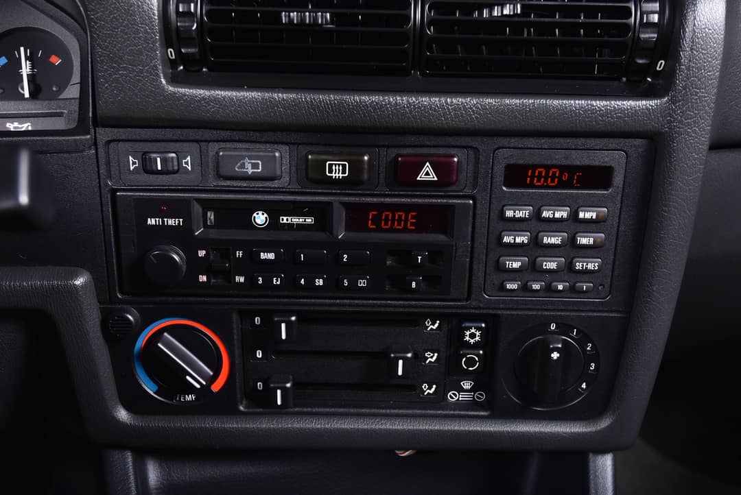 1987 BMW 3 Series 325i — photo 23