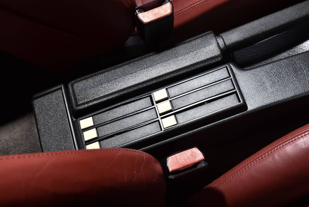 1987 BMW 3 Series 325i — photo 27