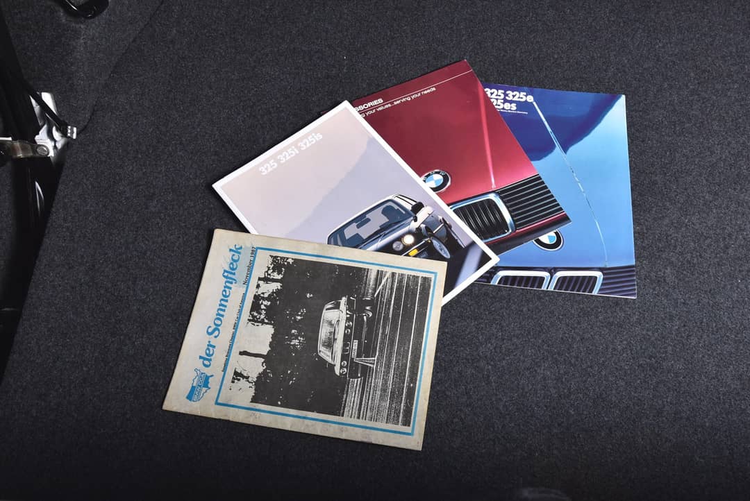 1987 BMW 3 Series 325i — photo 42