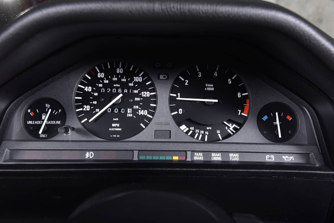 1987 BMW 3 Series 325i — photo 43