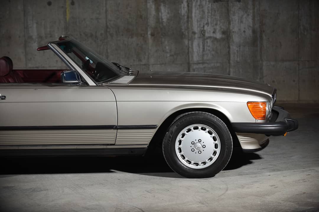 1987 Mercedes-Benz 560-Class 560 SL — photo 4