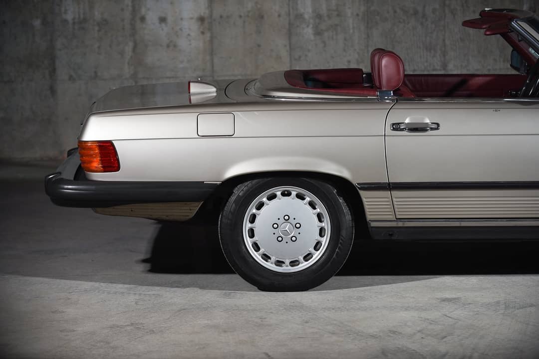 1987 Mercedes-Benz 560-Class 560 SL — photo 5