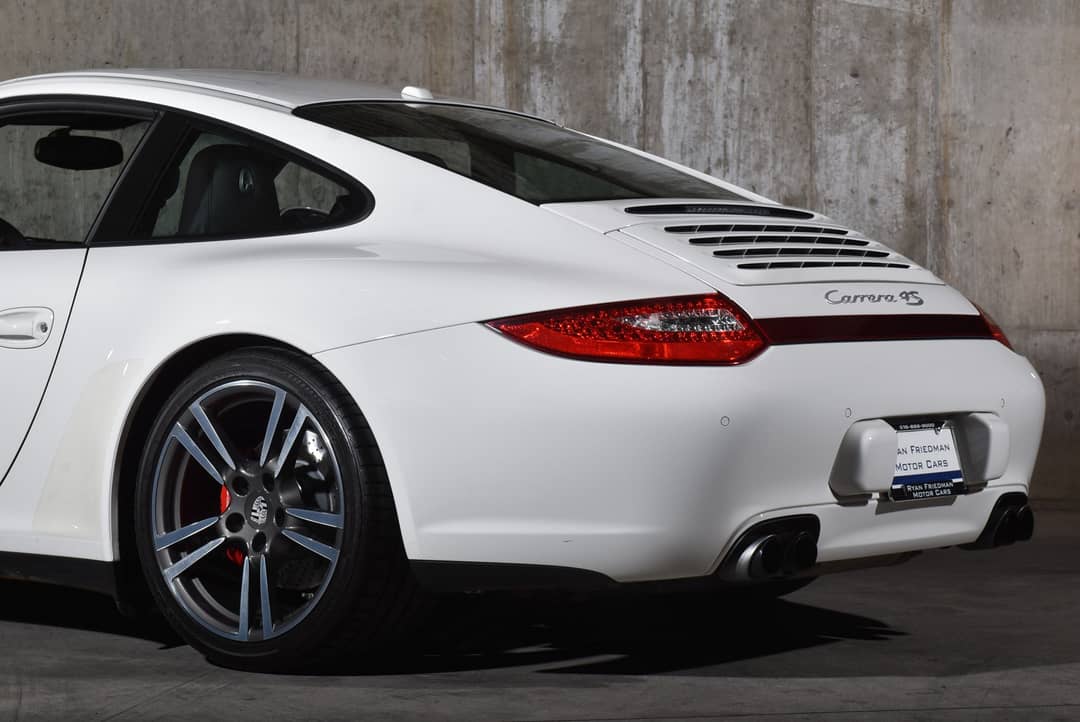 2012 Porsche 911 Carrera 4S — photo 15