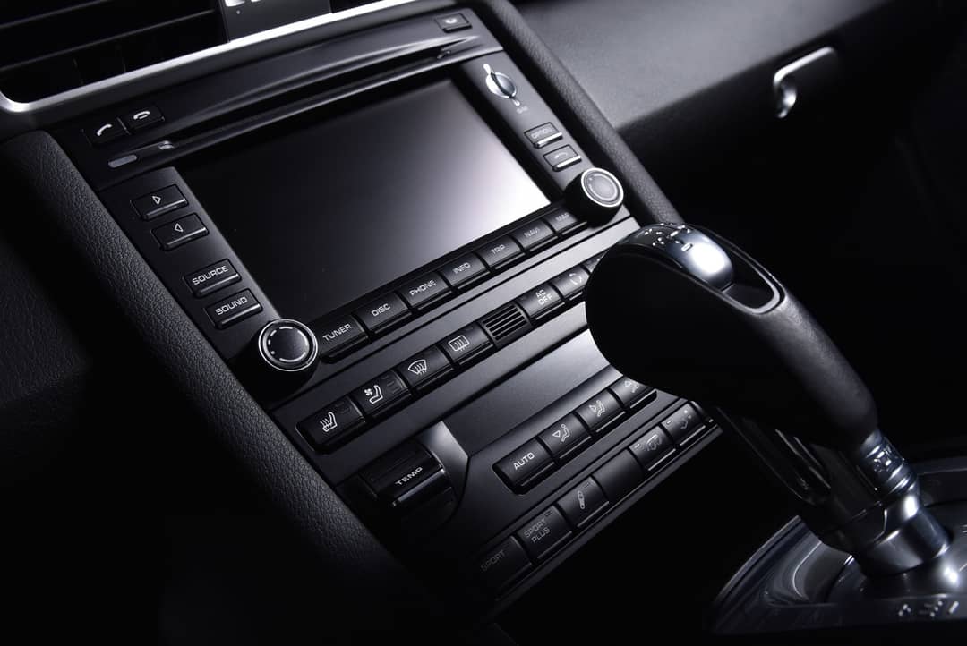 2012 Porsche 911 Carrera 4S — photo 25