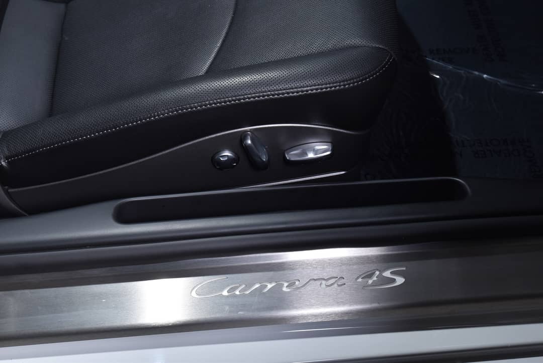 2012 Porsche 911 Carrera 4S — photo 29