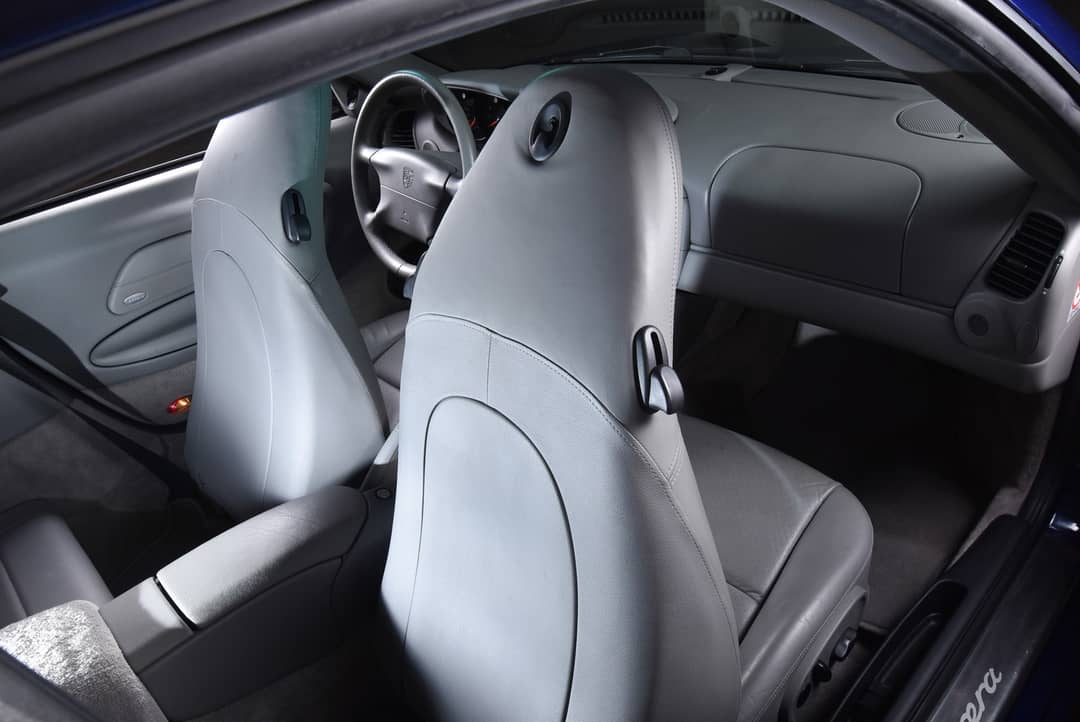 2001 Porsche 911 Carrera — photo 28
