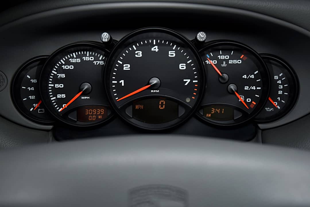 2001 Porsche 911 Carrera — photo 32