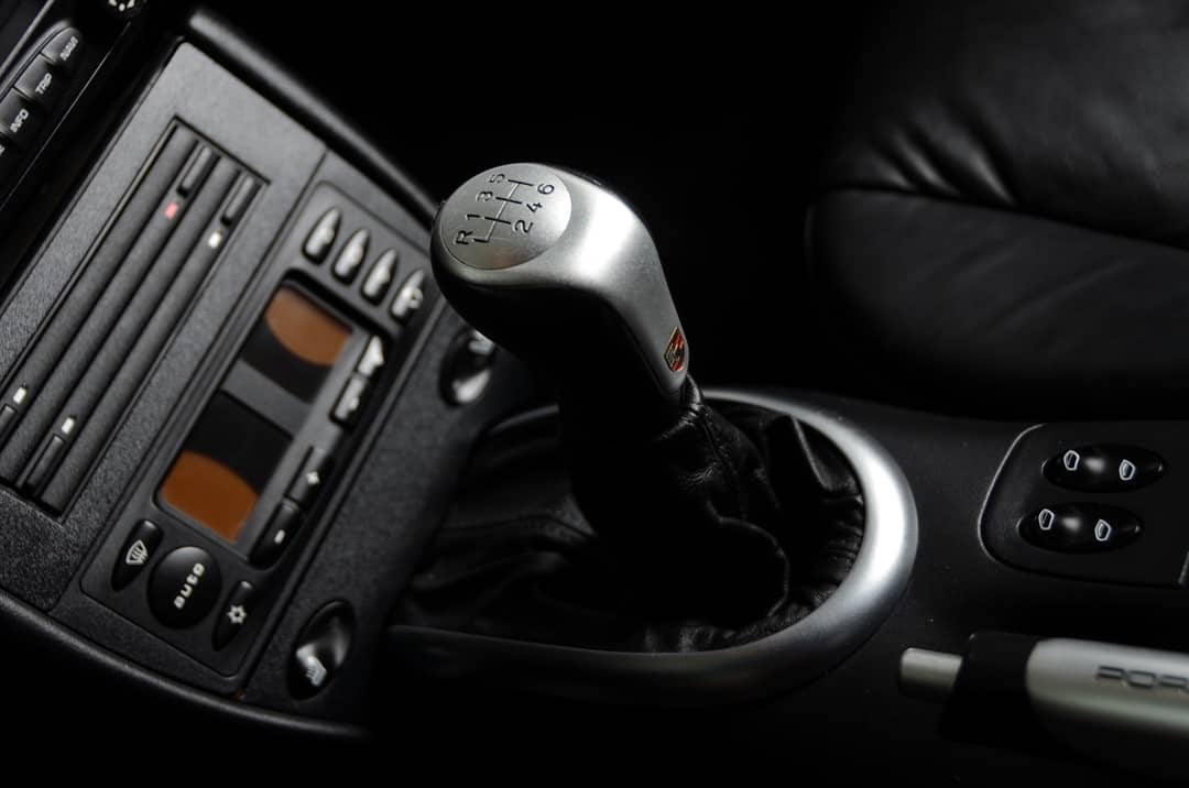 2003 Porsche 911 Carrera 4S — photo 17