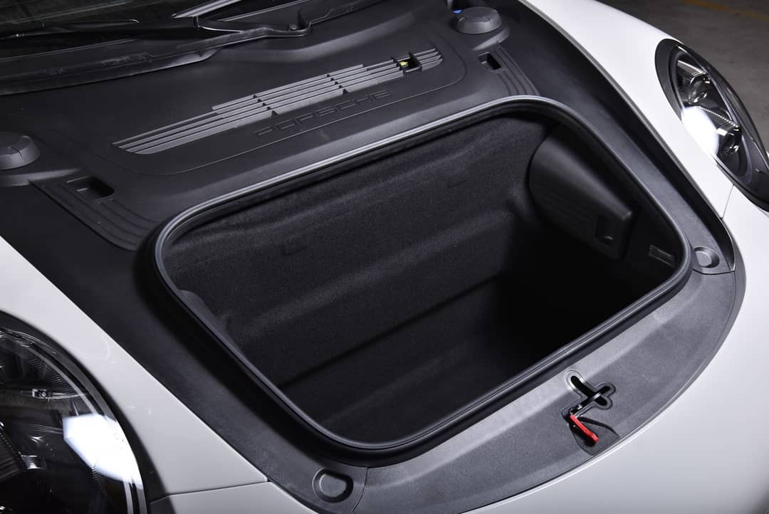 2018 Porsche 911 Carrera 4 GTS — photo 25