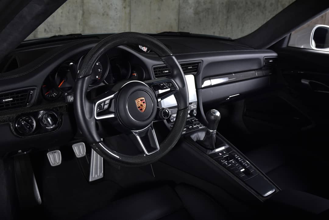 2018 Porsche 911 Carrera 4 GTS — photo 33
