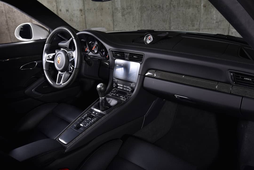 2018 Porsche 911 Carrera 4 GTS — photo 37
