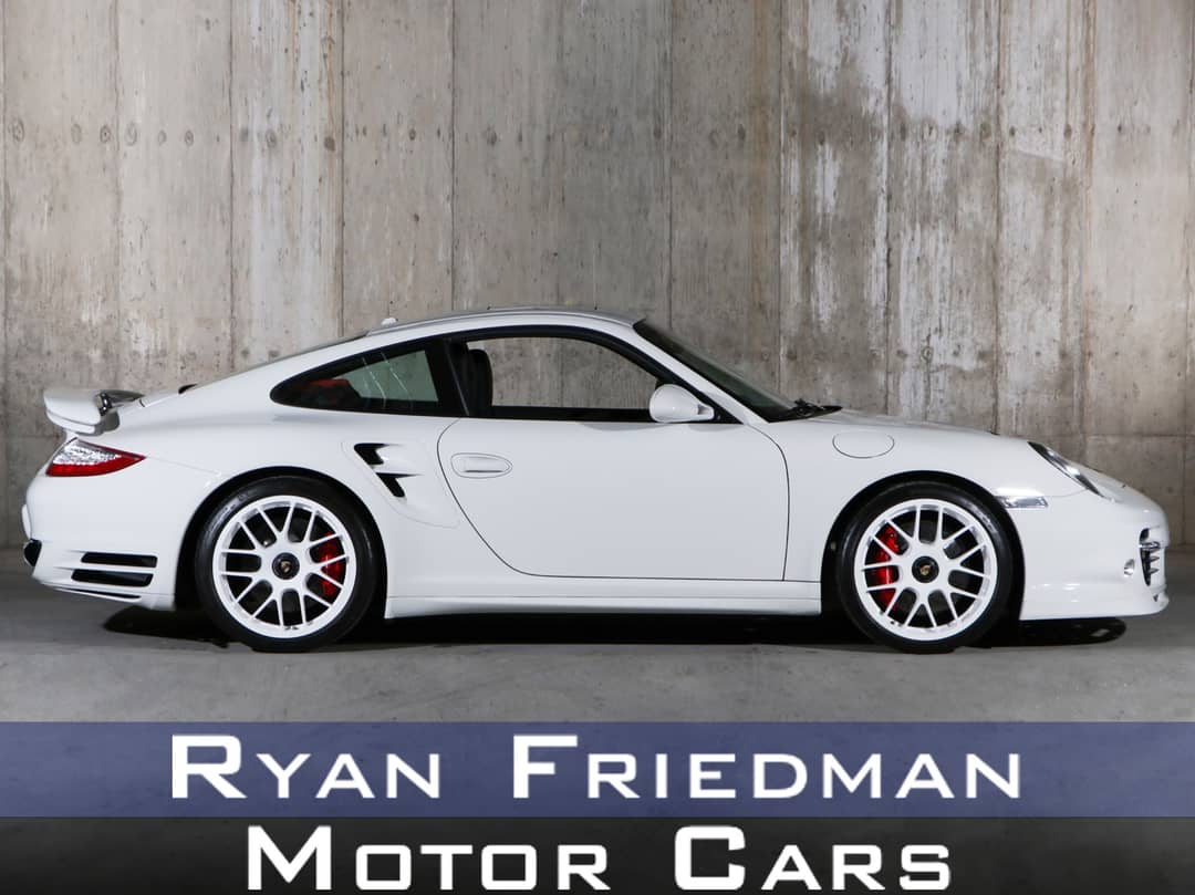 2011 Porsche 911 Turbo — photo 1
