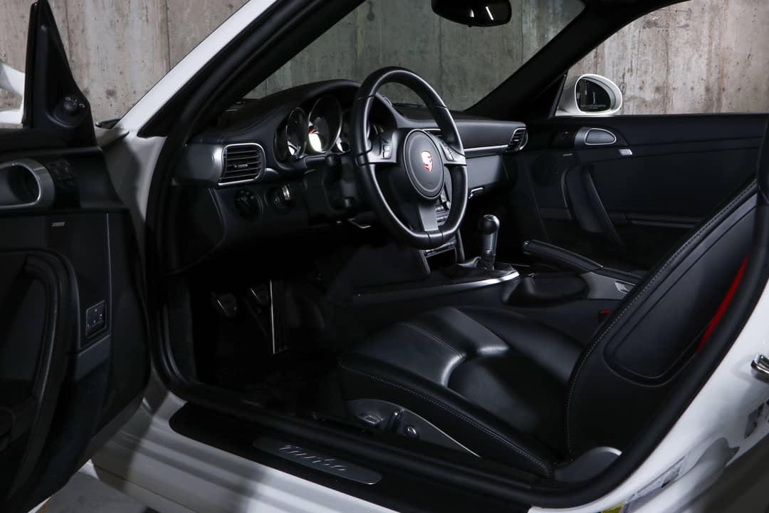 2011 Porsche 911 Turbo — photo 14