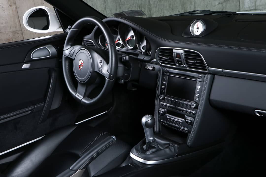 2011 Porsche 911 Turbo — photo 16