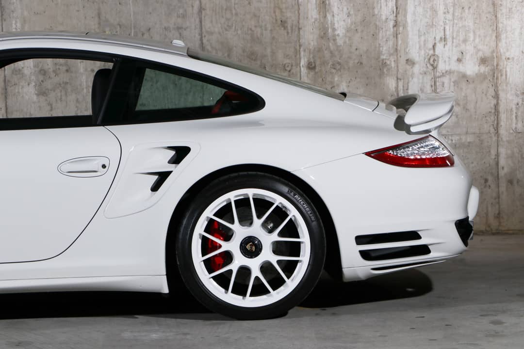 2011 Porsche 911 Turbo — photo 8