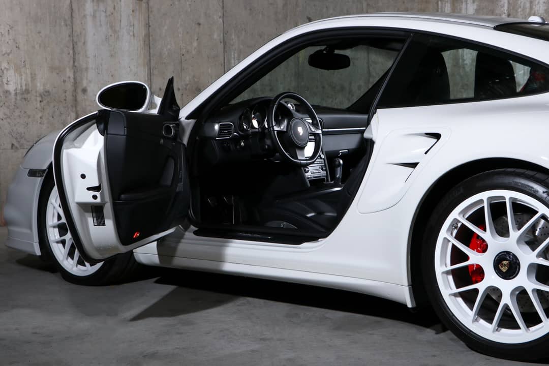 2011 Porsche 911 Turbo — photo 10