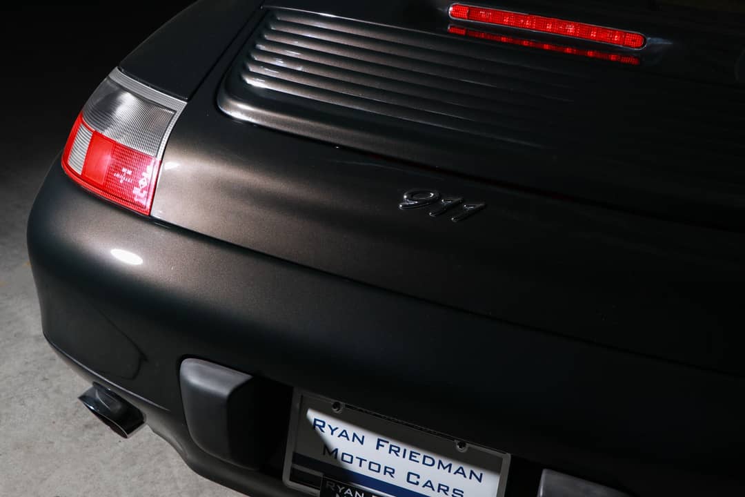 2000 Porsche 911 Carrera 4 Millennium — photo 14
