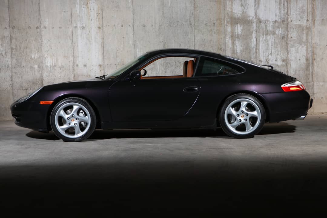 2000 Porsche 911 Carrera 4 Millennium — photo 16