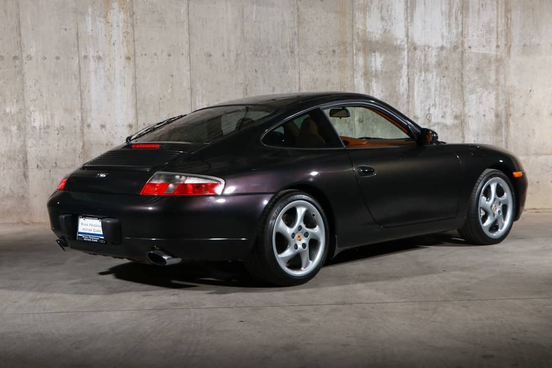 2000 Porsche 911 Carrera 4 Millennium — photo 3