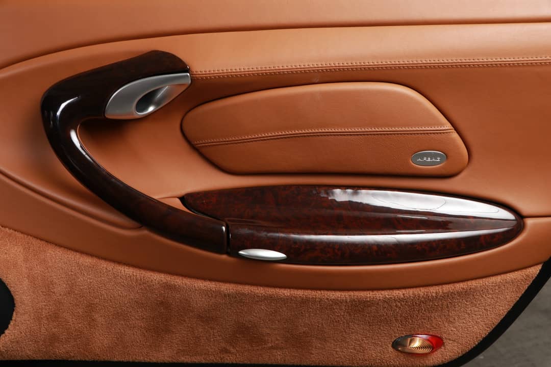 2000 Porsche 911 Carrera 4 Millennium — photo 33