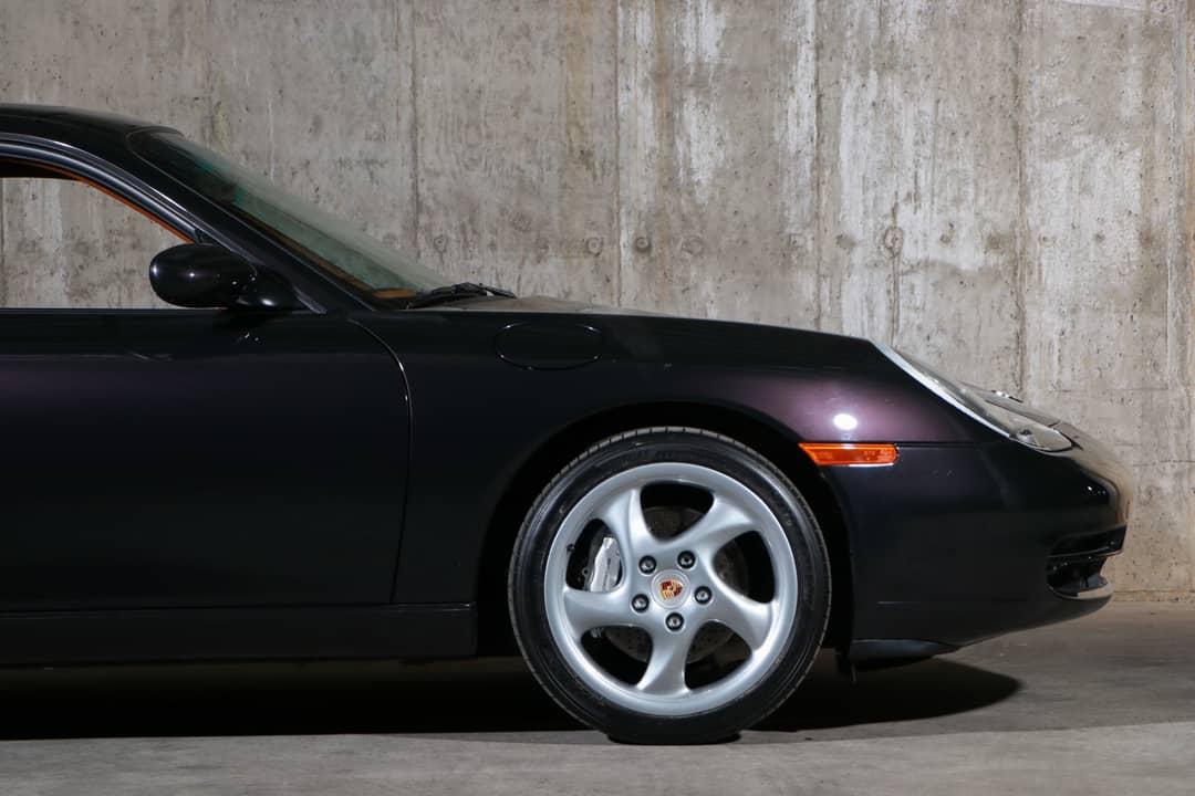 2000 Porsche 911 Carrera 4 Millennium — photo 10