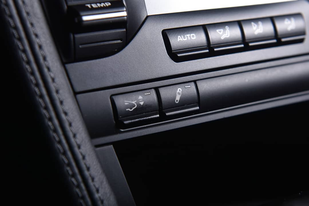 2011 Porsche 911 Turbo — photo 21
