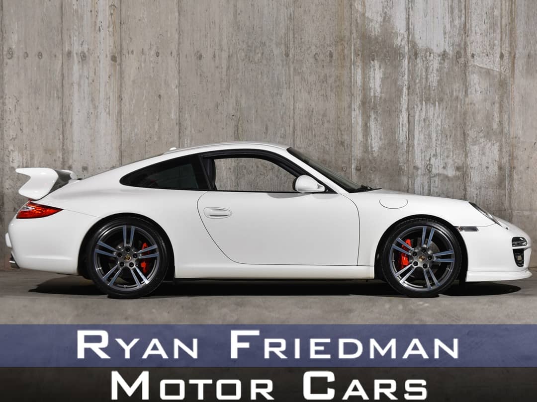 2011 Porsche 911 Carrera S — photo 1