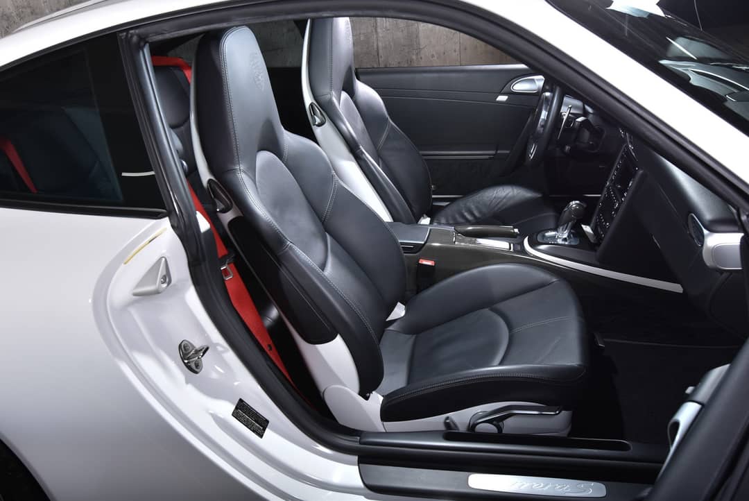 2011 Porsche 911 Carrera S — photo 26