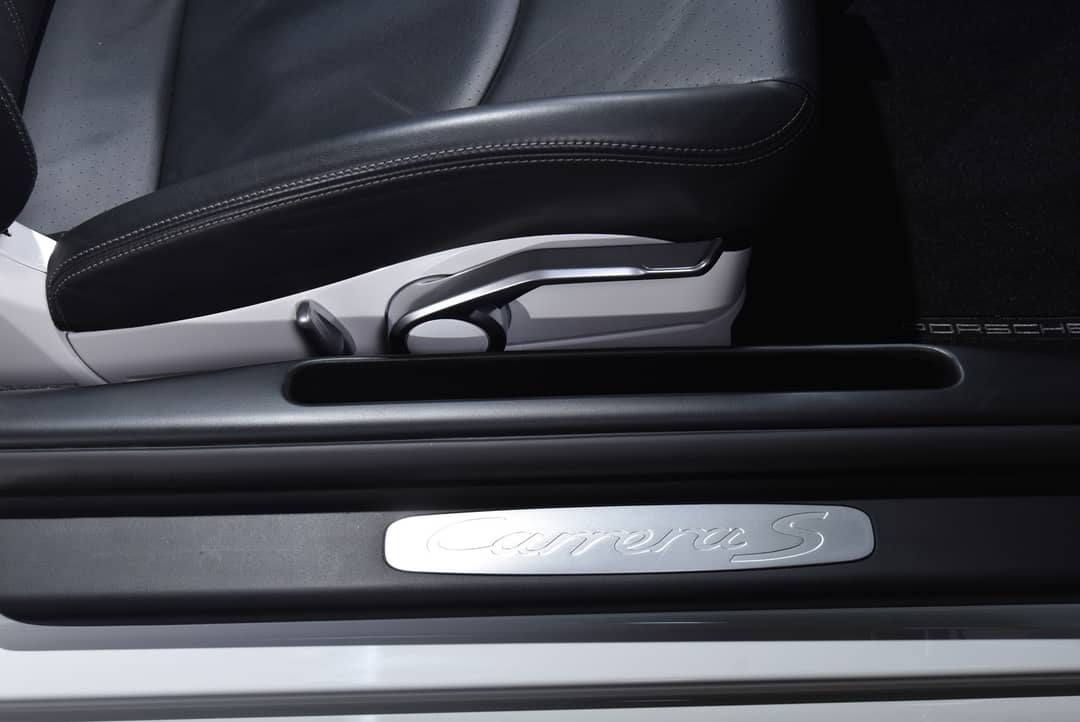 2011 Porsche 911 Carrera S — photo 27
