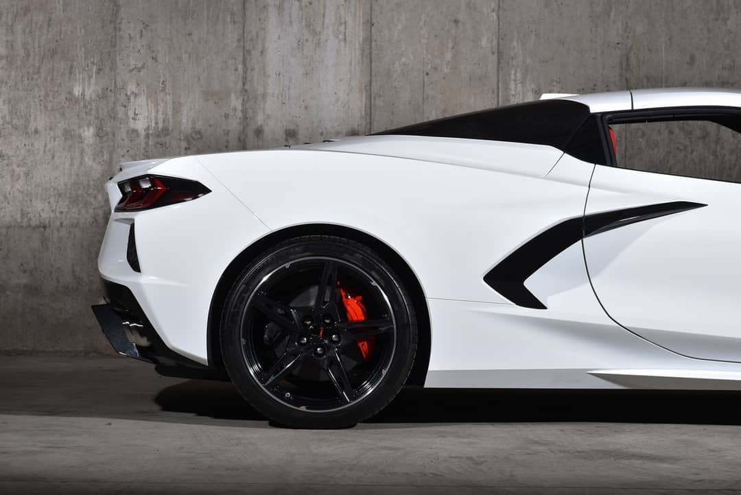 2020 Chevrolet Corvette 2LT Stingray Convertible — photo 16