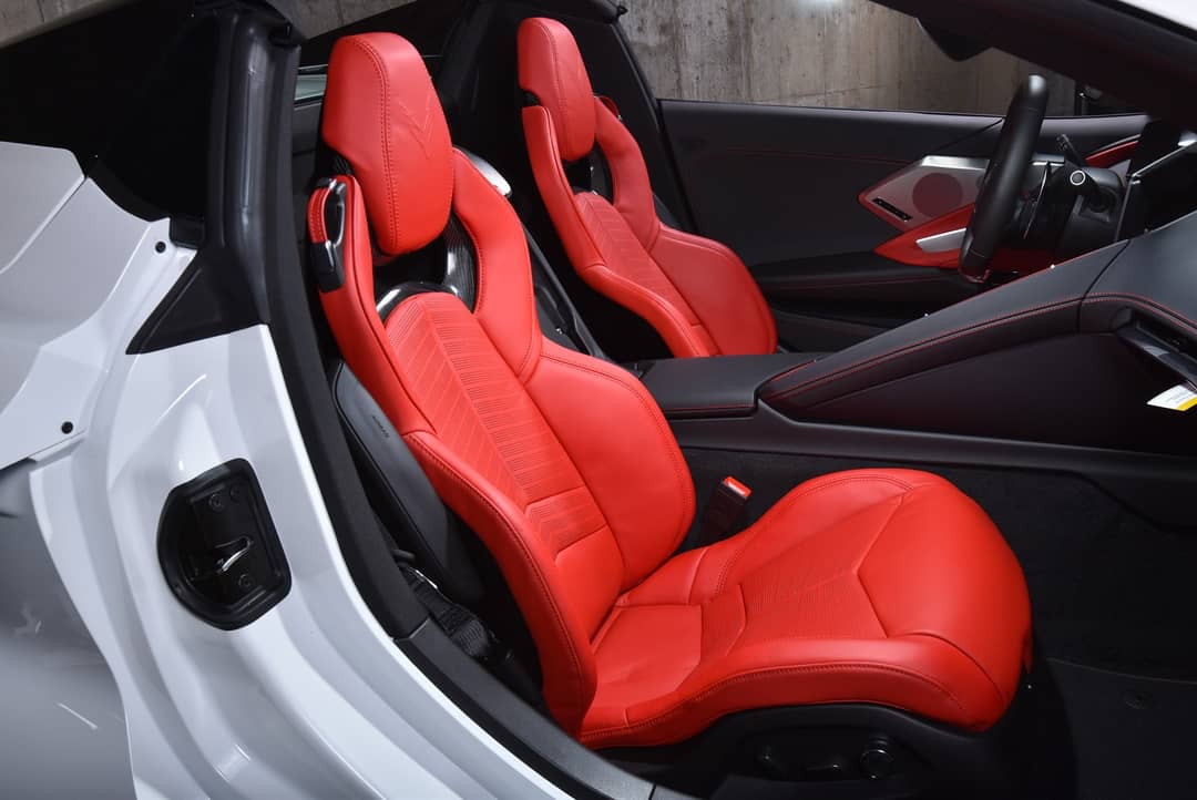 2020 Chevrolet Corvette 2LT Stingray Convertible — photo 20