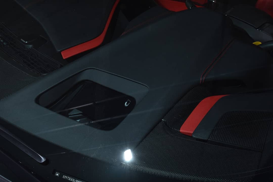 2020 Chevrolet Corvette 2LT Stingray Convertible — photo 26
