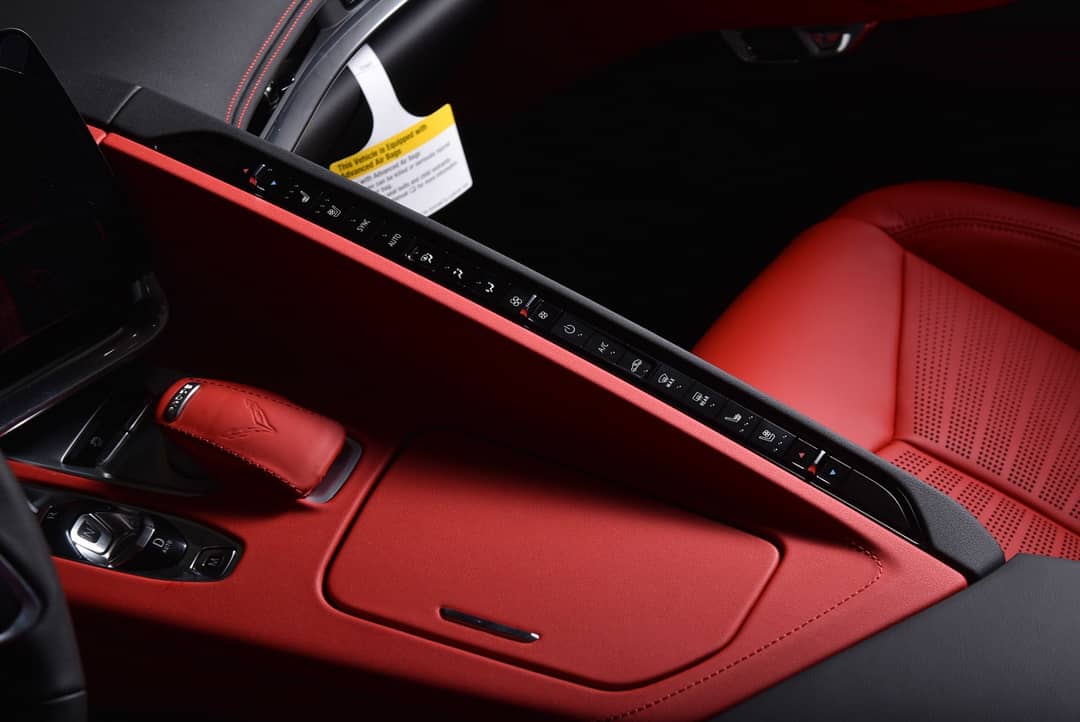 2020 Chevrolet Corvette 2LT Stingray Convertible — photo 33