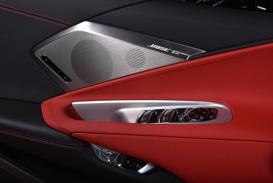 2020 Chevrolet Corvette 2LT Stingray Convertible — photo 40