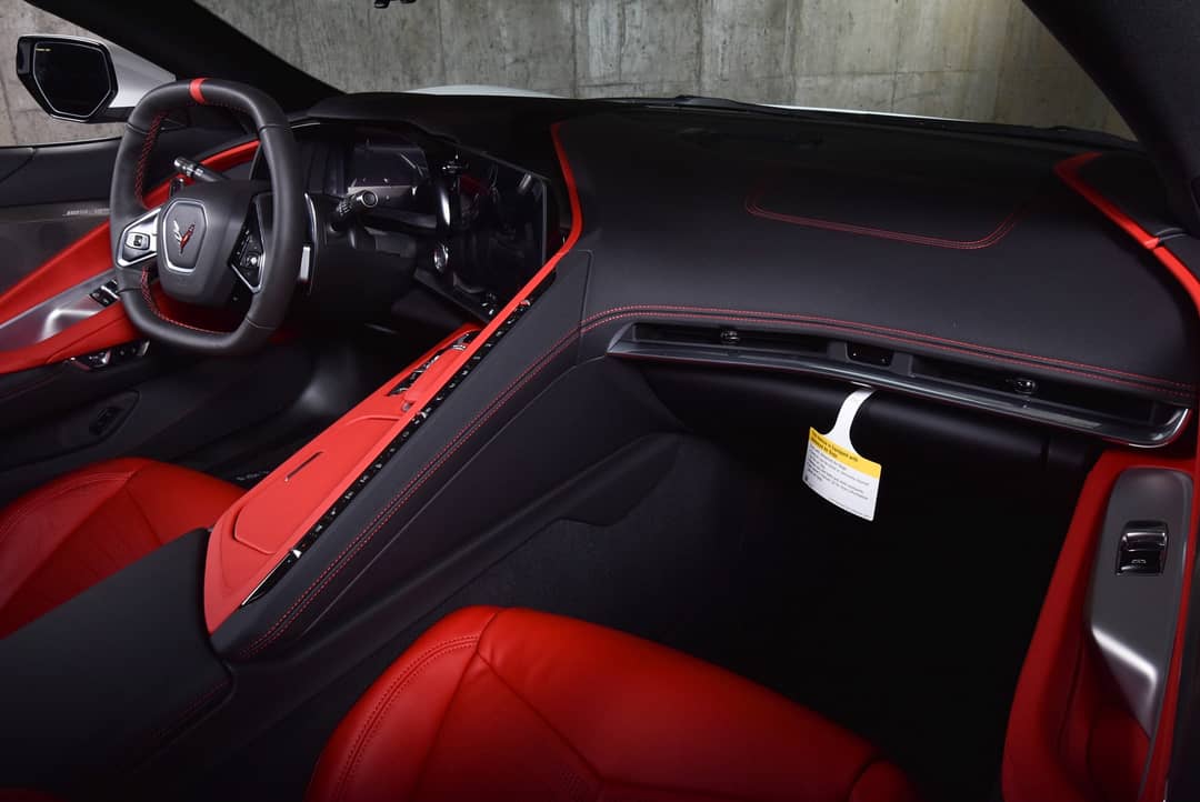 2020 Chevrolet Corvette 2LT Stingray Convertible — photo 42