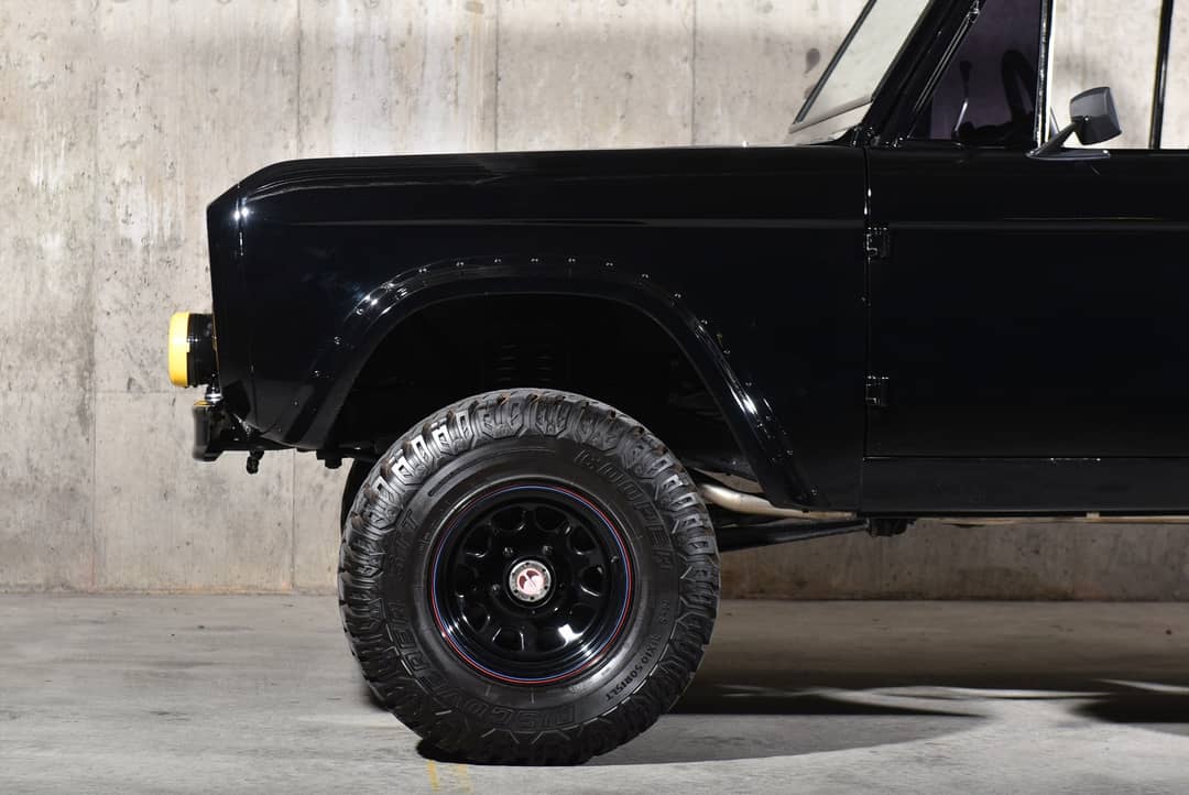 1975 Ford Bronco — photo 16