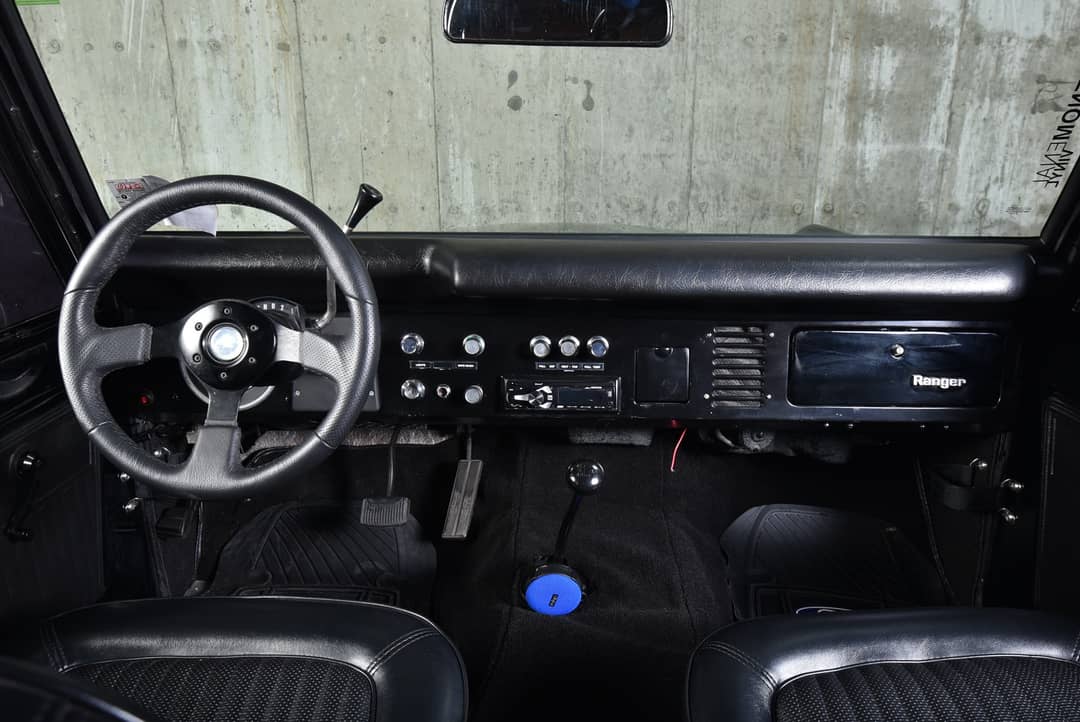 1975 Ford Bronco — photo 19