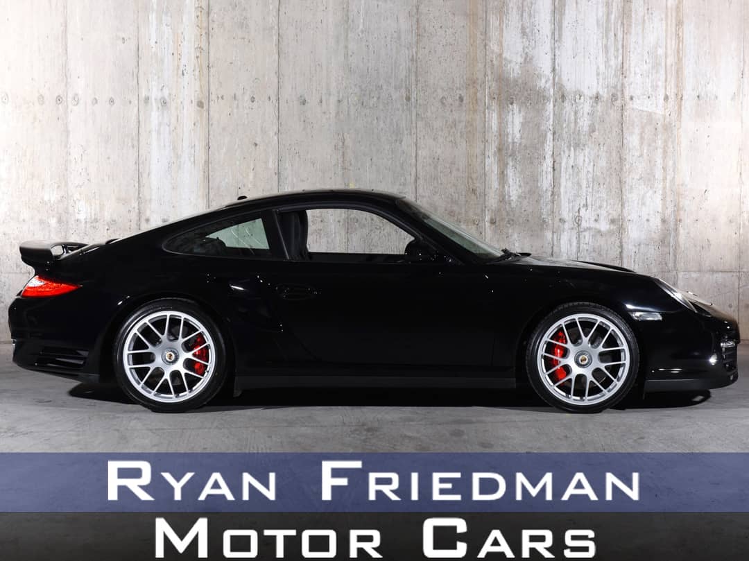 2010 Porsche 911 Turbo — photo 1