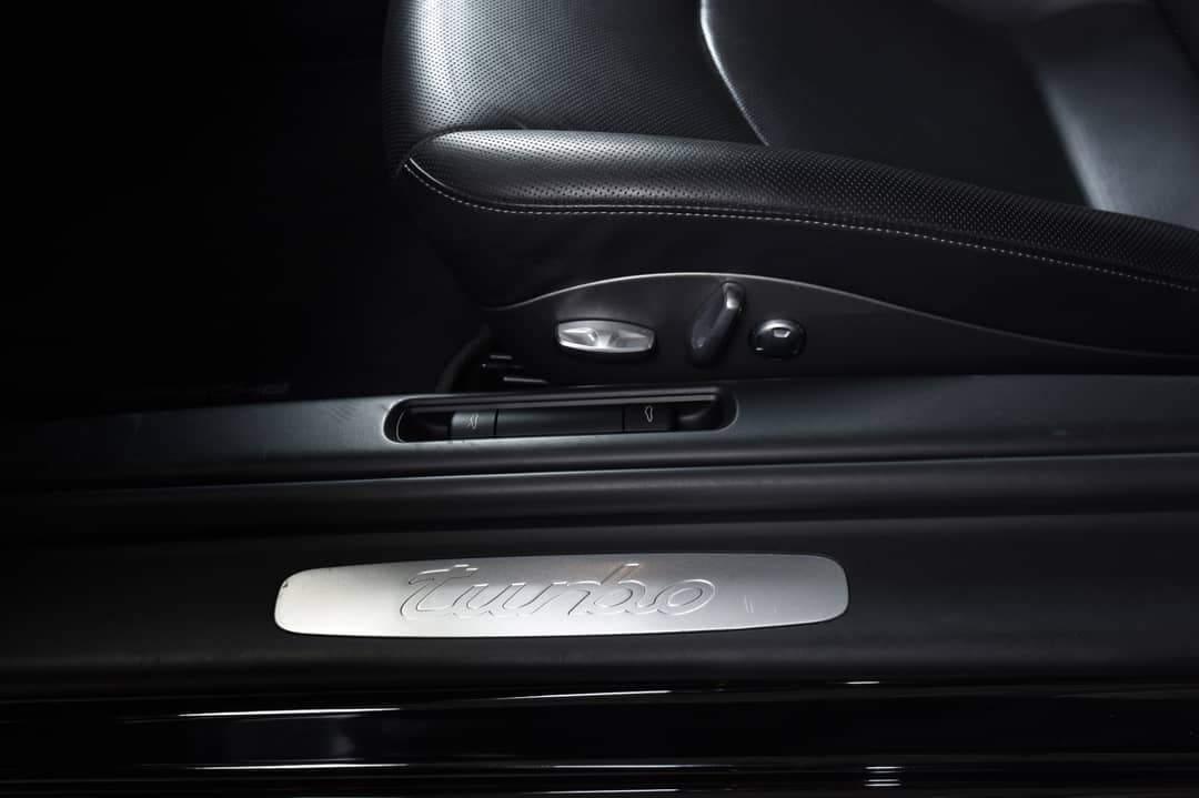 2010 Porsche 911 Turbo — photo 18